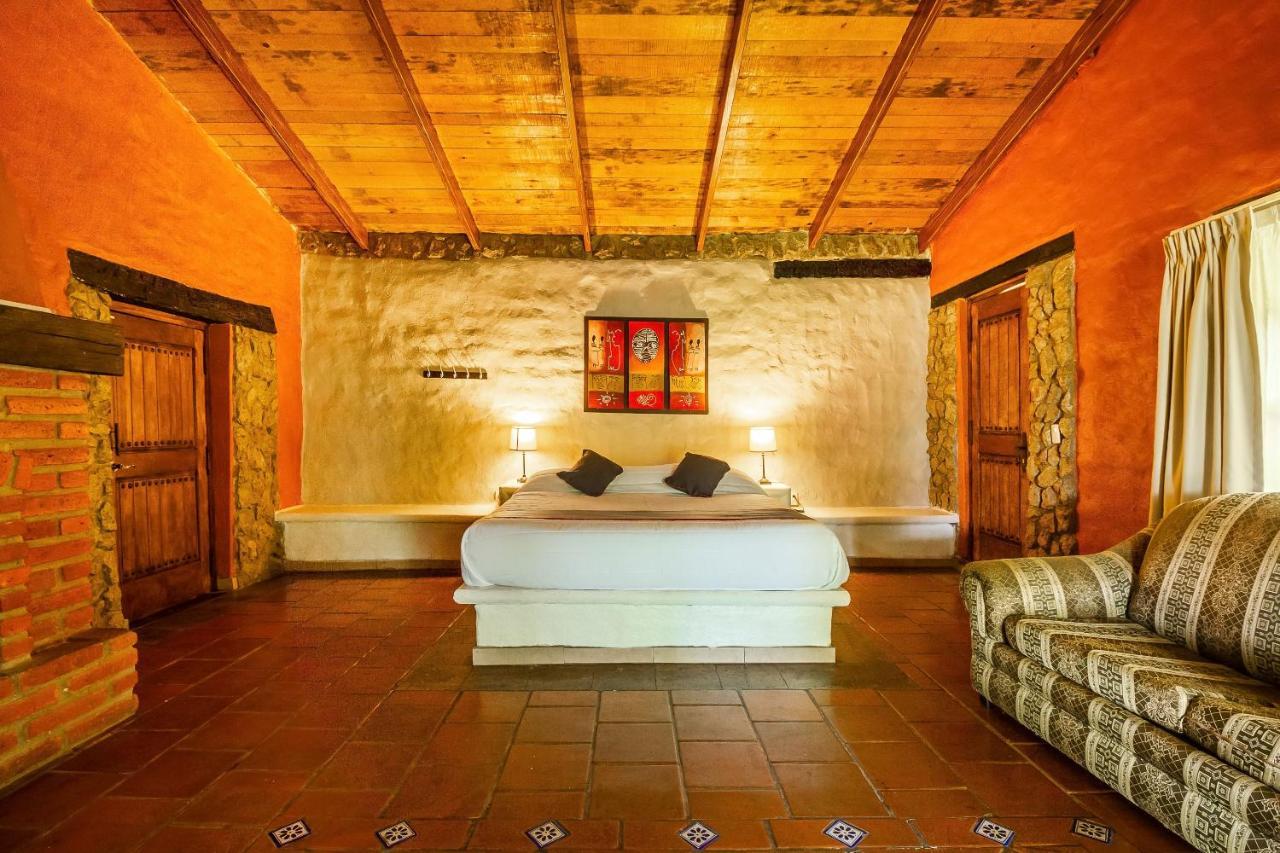 Hotel Hacienda Coyotes Zapotlanejo Dış mekan fotoğraf